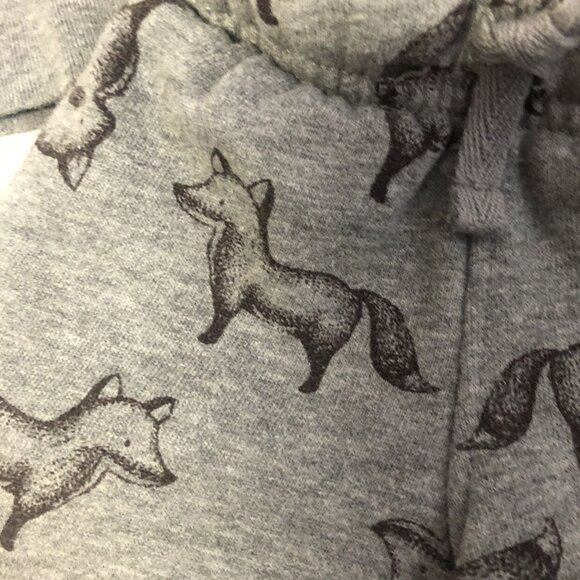 Caters Size 3-6M Grey Heather Fox Sweatsuit - Picture 2 of 5